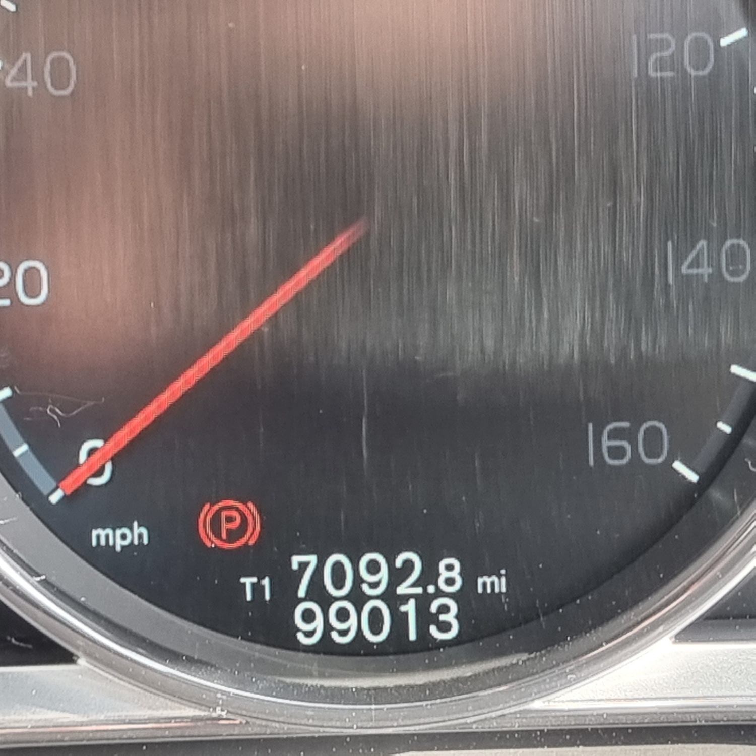 Used Volvo XC60 2015 for sale - 78000608: Photo 4