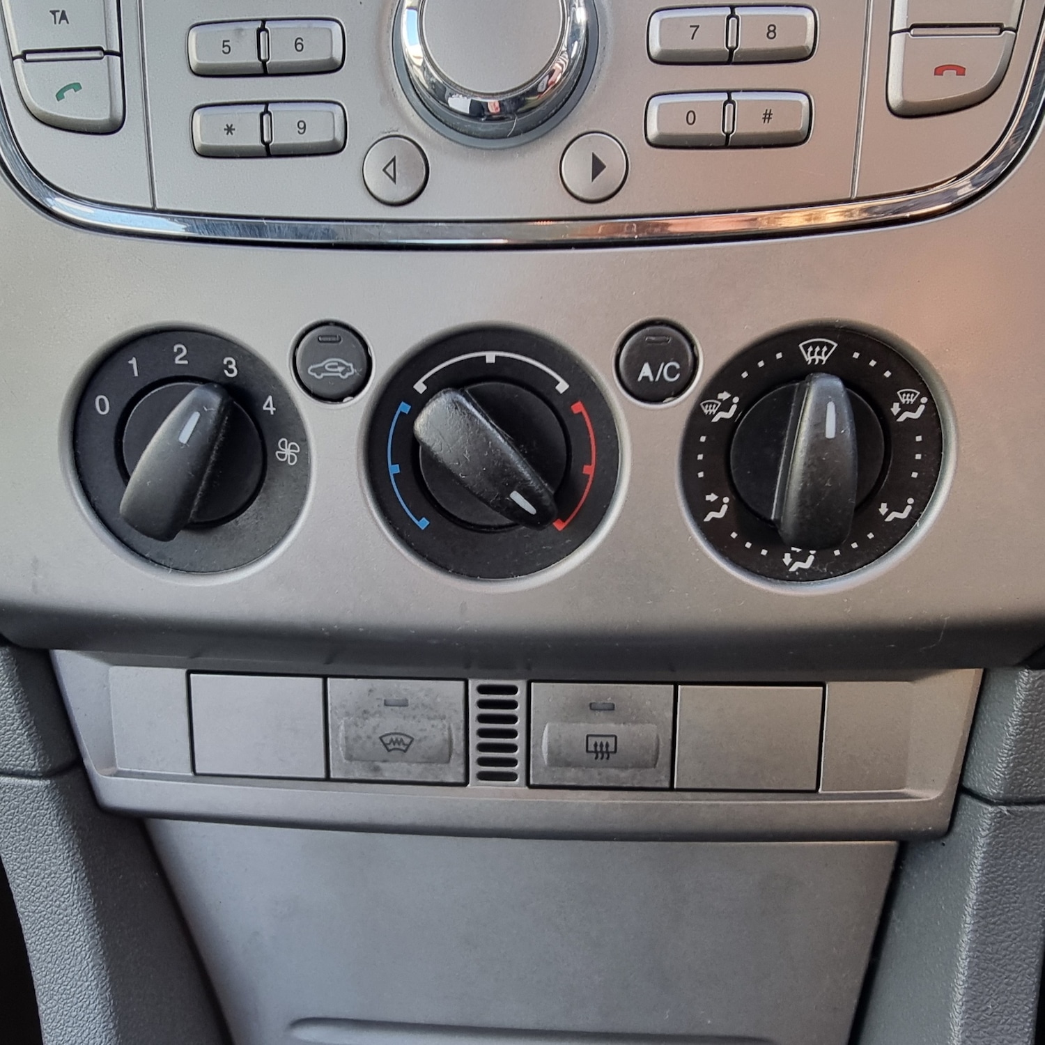 Used Ford Focus 2009 for sale - 76625301: Photo 13