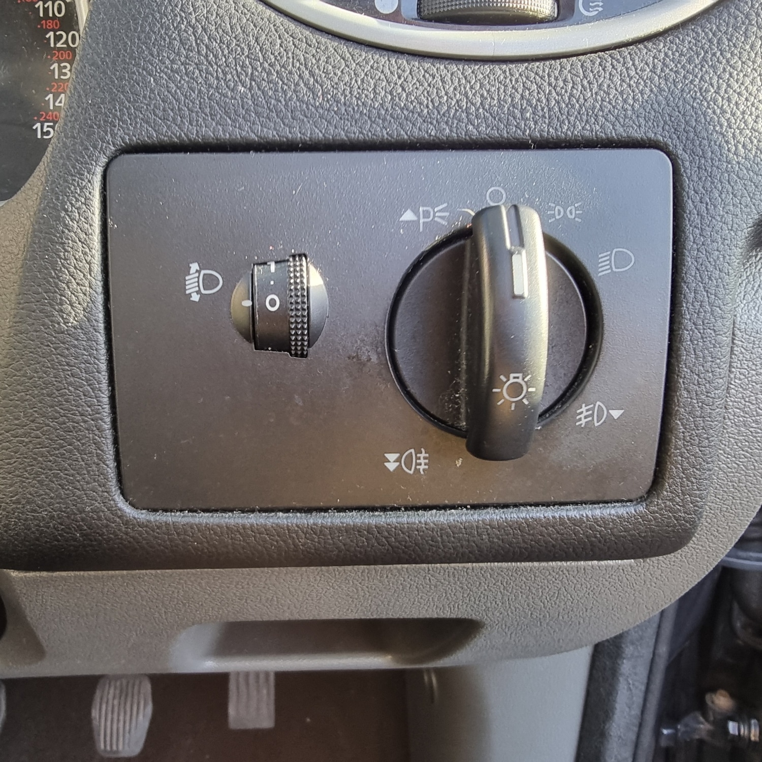 Used Ford Focus 2009 for sale - 76625301: Photo 9