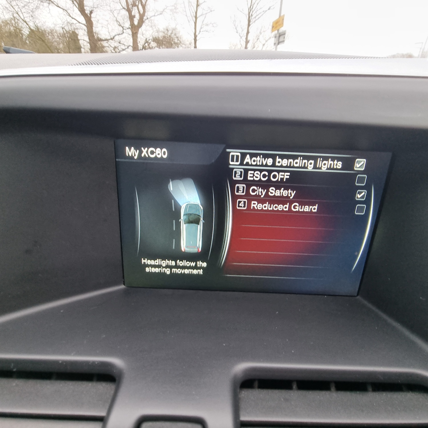 Used Volvo XC60 2017 for sale - 77352186: Photo 11