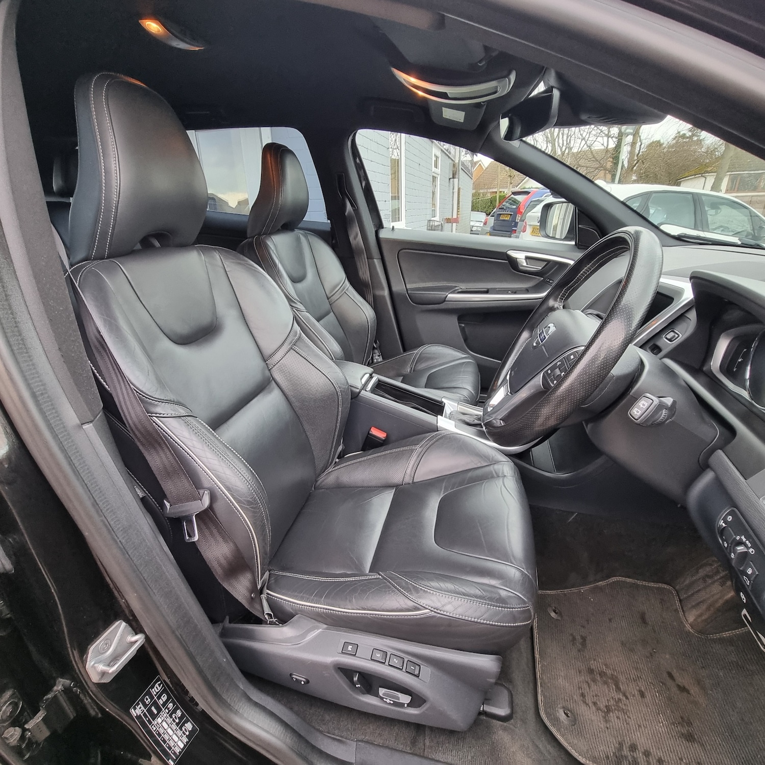 Used Volvo XC60 2017 for sale - 77352186: Photo 13