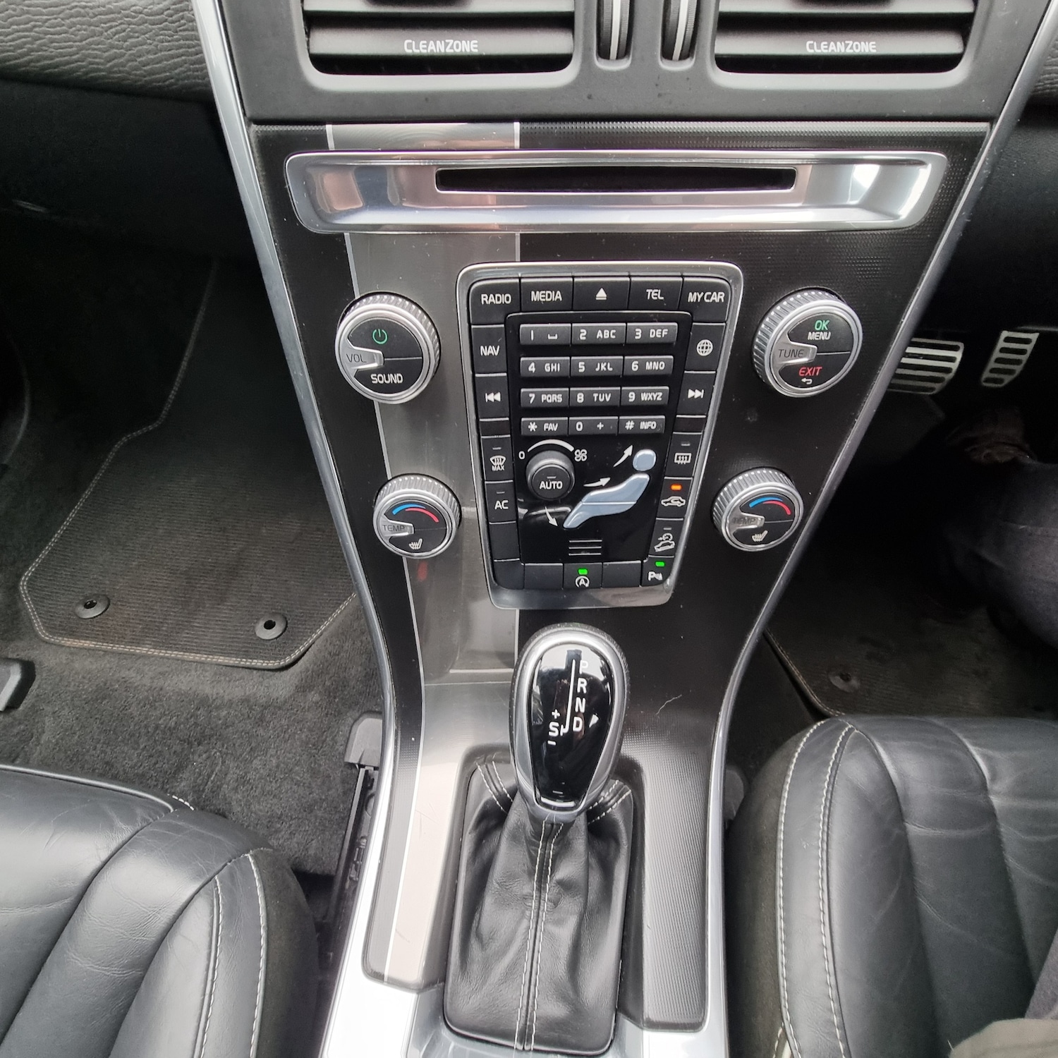 Used Volvo XC60 2017 for sale - 77352186: Photo 9