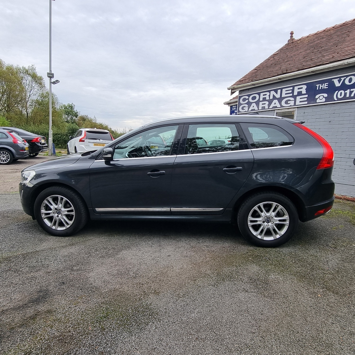 Used Volvo XC60 2016 for sale - 76209055: Photo 2