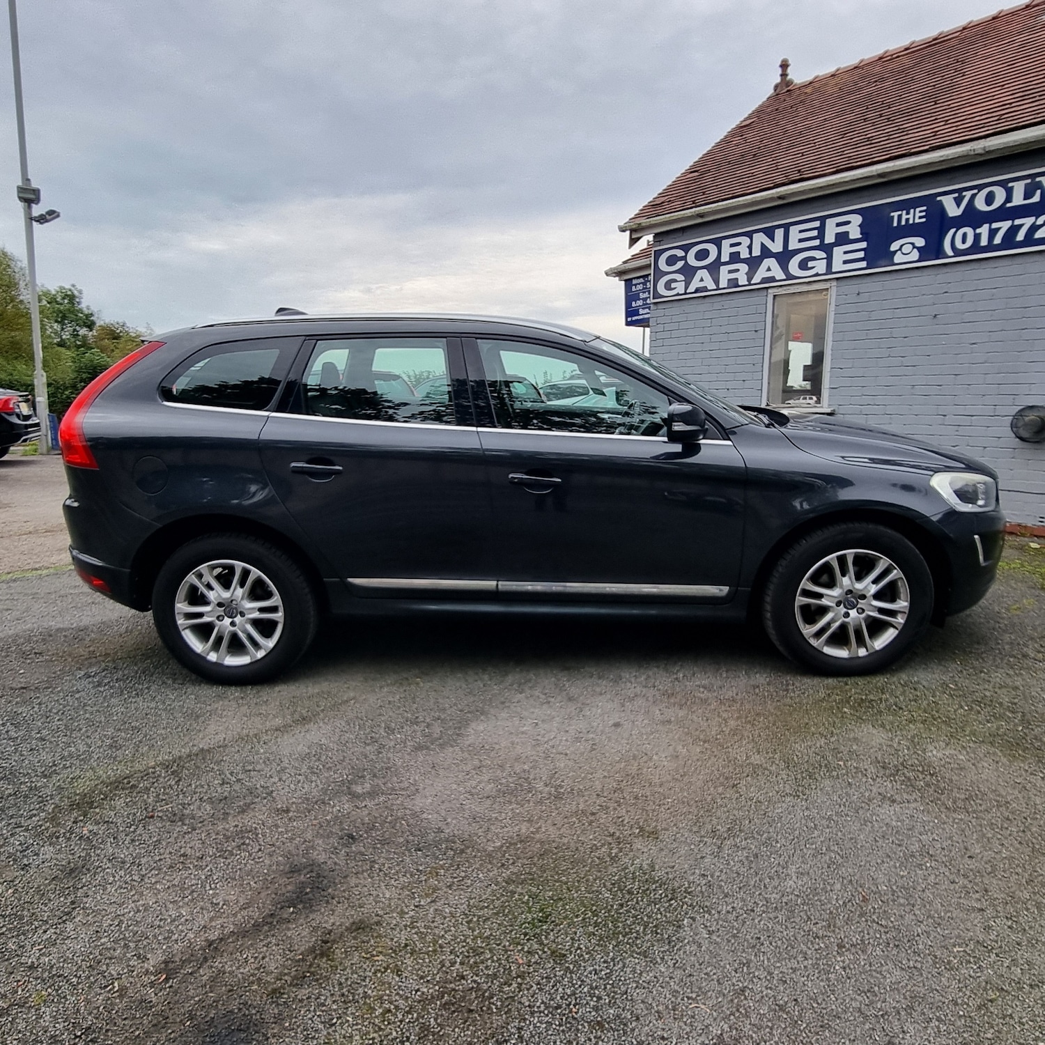Used Volvo XC60 2016 for sale - 76209055: Photo 3