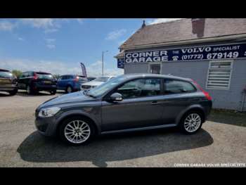 Used Volvo C30 2010 for sale - 75330116: Photo