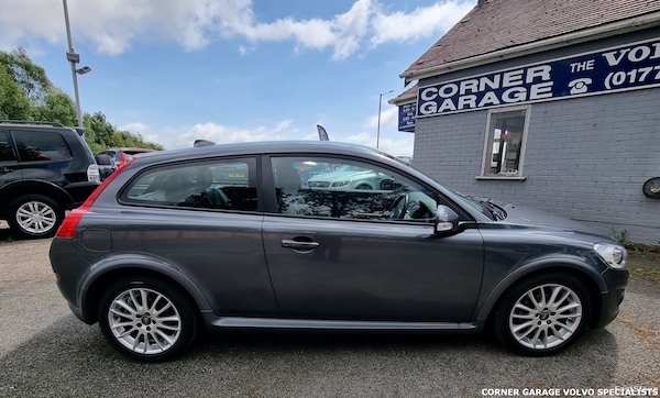Used Volvo C30 2010 for sale - 75330116: Photo 3