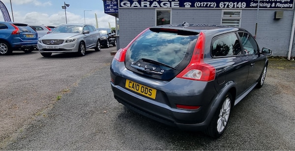Used Volvo C30 2010 for sale - 75330116: Photo 4
