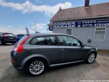 Used Volvo C30 2010 for sale - 75330116: Photo