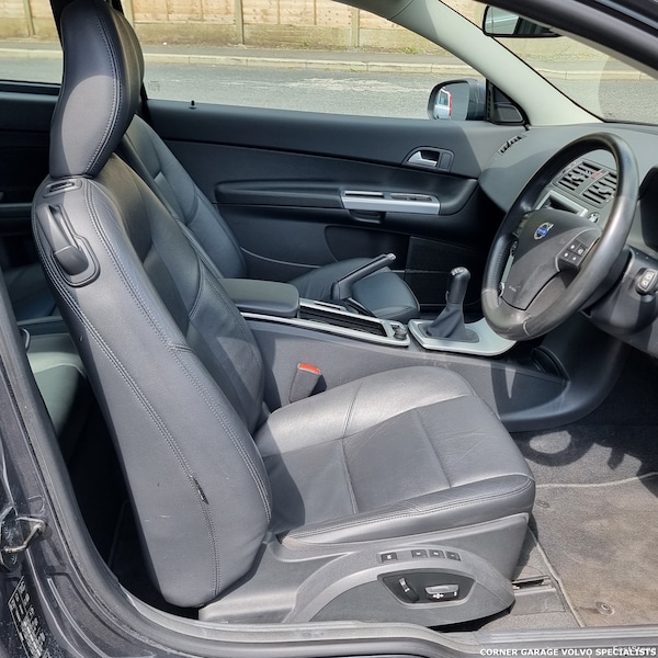 Used Volvo C30 2010 for sale - 75330116: Photo 8