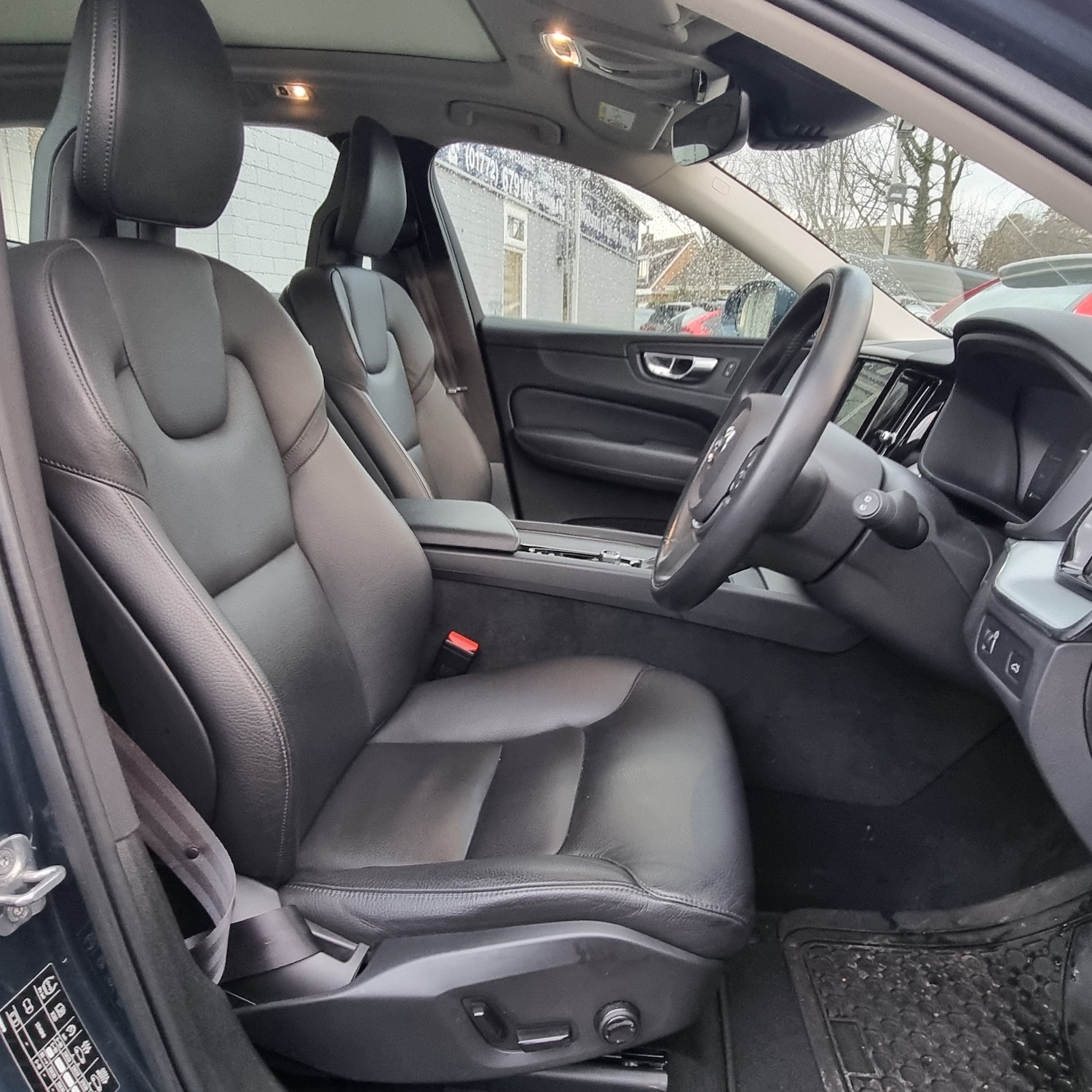 Used Volvo XC60 2018 for sale - 77353626: Photo 18