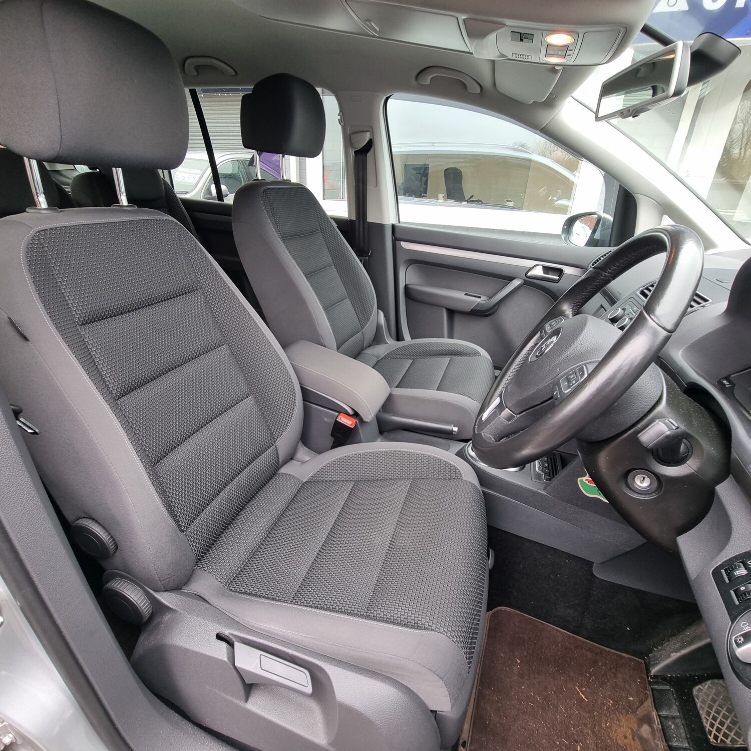 Used Volkswagen Touran 2014 for sale - 77339644: Photo 13