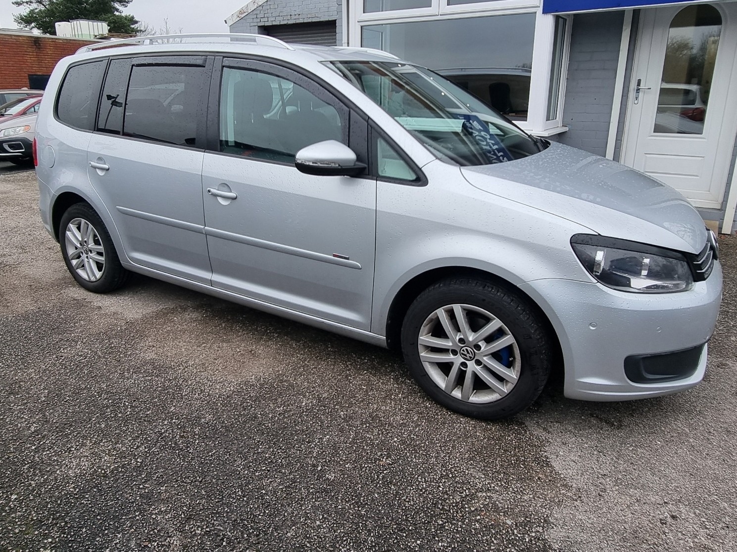 Used Volkswagen Touran 2014 for sale - 77339644: Photo 3