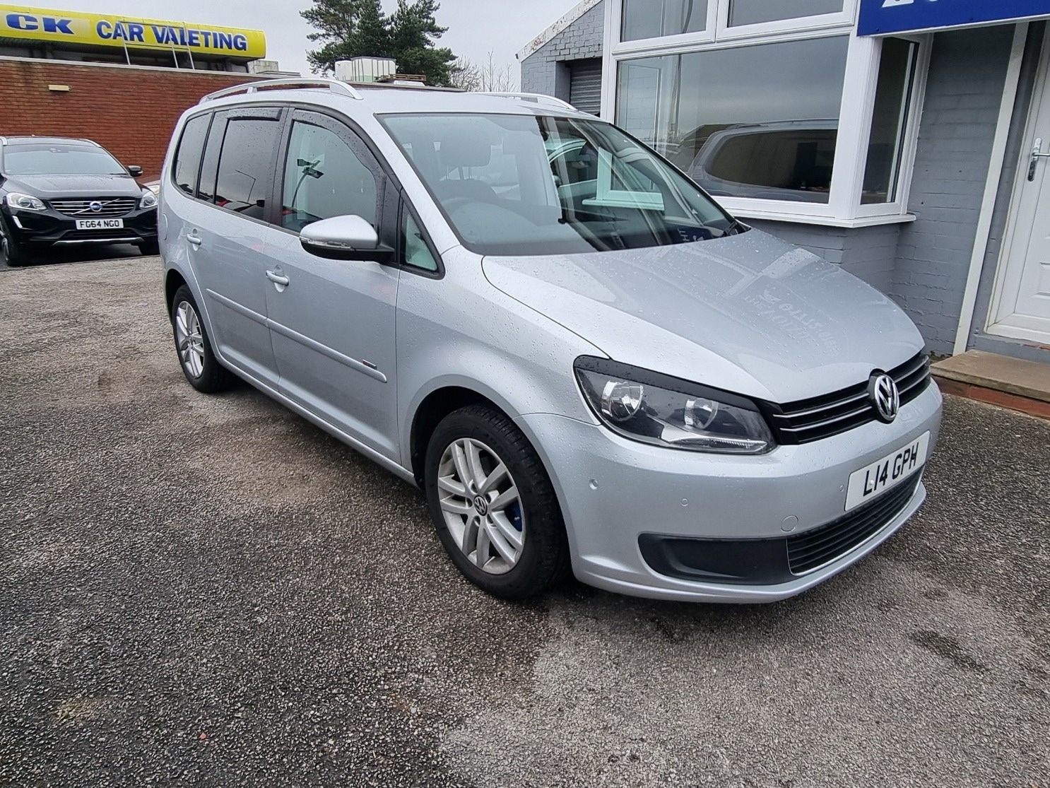 Used Volkswagen Touran 2014 for sale - 77339644: Photo 4