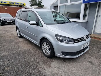 Used Volkswagen Touran 2014 for sale - 77339644: Photo