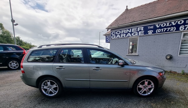 Used Volvo V50 2006 for sale - 75410231: Photo 17