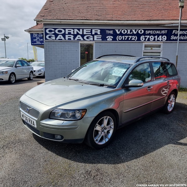 Used Volvo V50 2006 for sale - 75410231: Photo 1