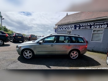 Used Volvo V50 2006 for sale - 75410231: Photo