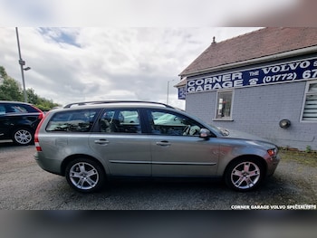 Used Volvo V50 2006 for sale - 75410231: Photo