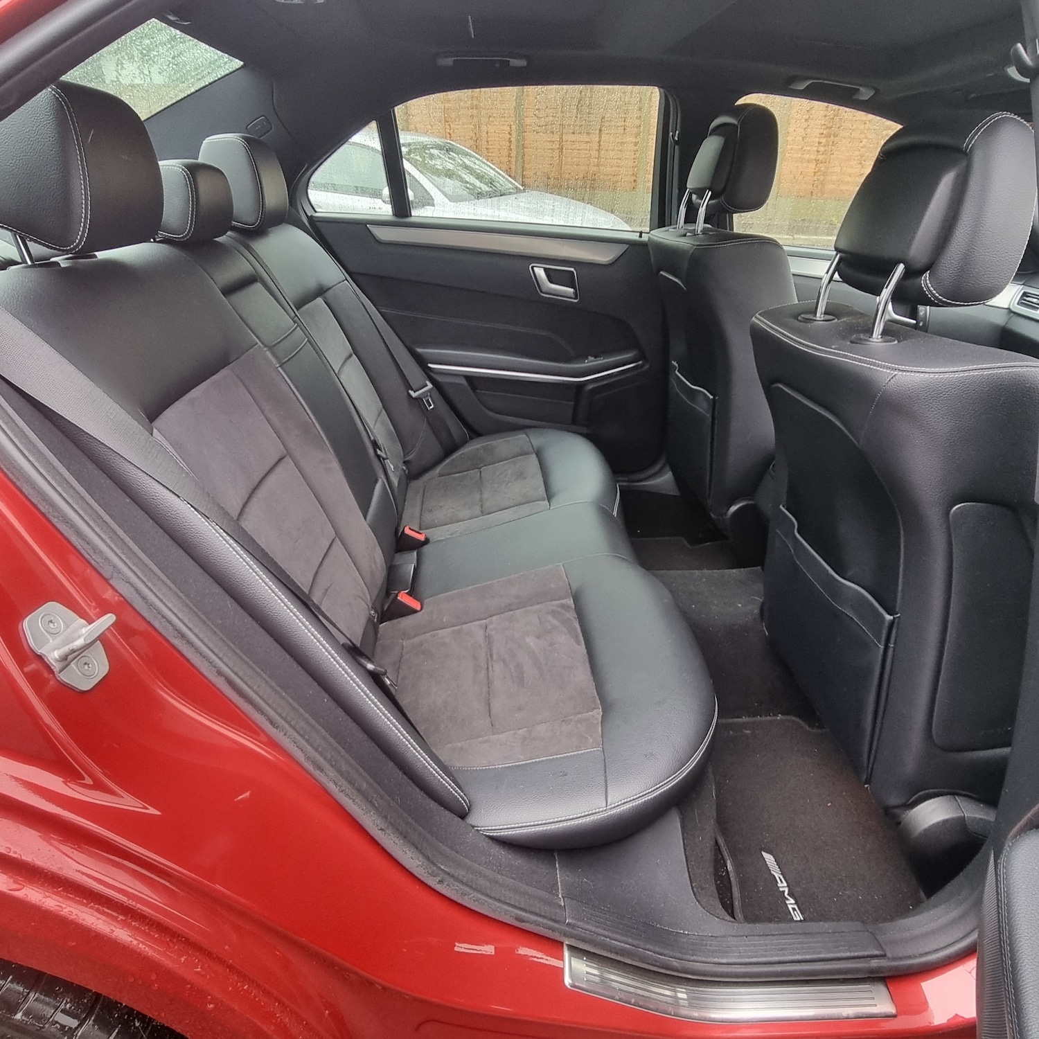 Used Mercedes-Benz E Class 2014 for sale - 76205748: Photo 23