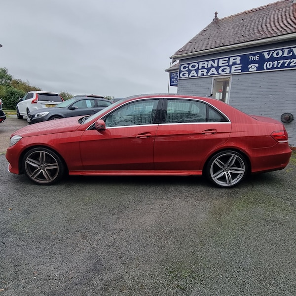 Used Mercedes-Benz E Class 2014 for sale - 76205748: Photo 2