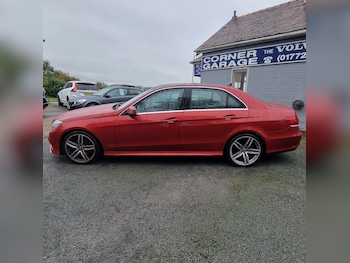 Used Mercedes-Benz E Class 2014 for sale - 76205748: Photo 2