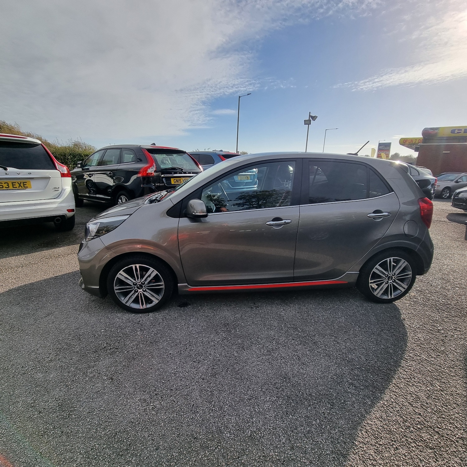 Used Kia Picanto 2017 for sale - 76205794: Photo 2