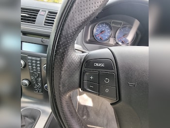 Used Volvo V50 2011 for sale - 78340945: Photo