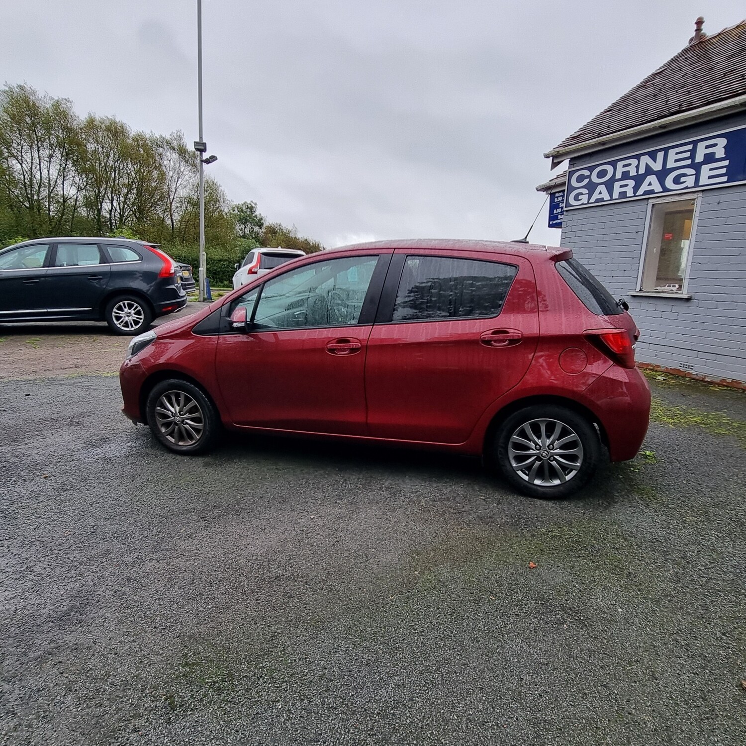 Used Toyota Yaris 2017 for sale - 76205665: Photo 15