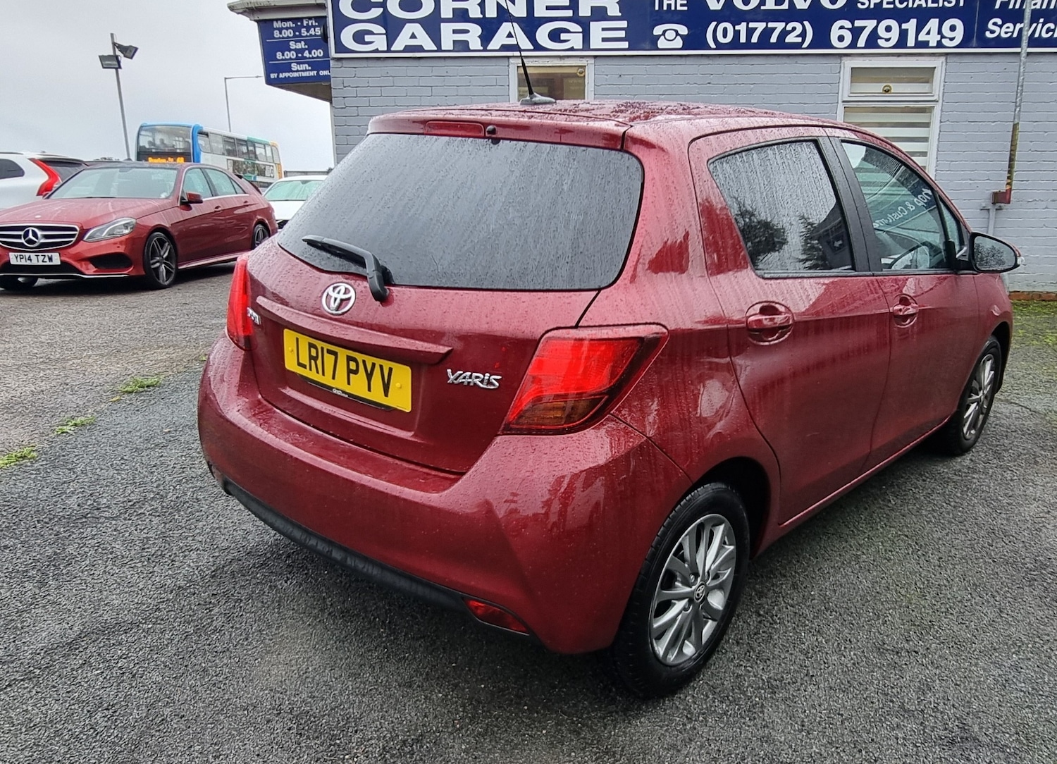 Used Toyota Yaris 2017 for sale - 76205665: Photo 16