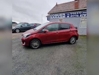 Used Toyota Yaris 2017 for sale - 76205665: Photo 2
