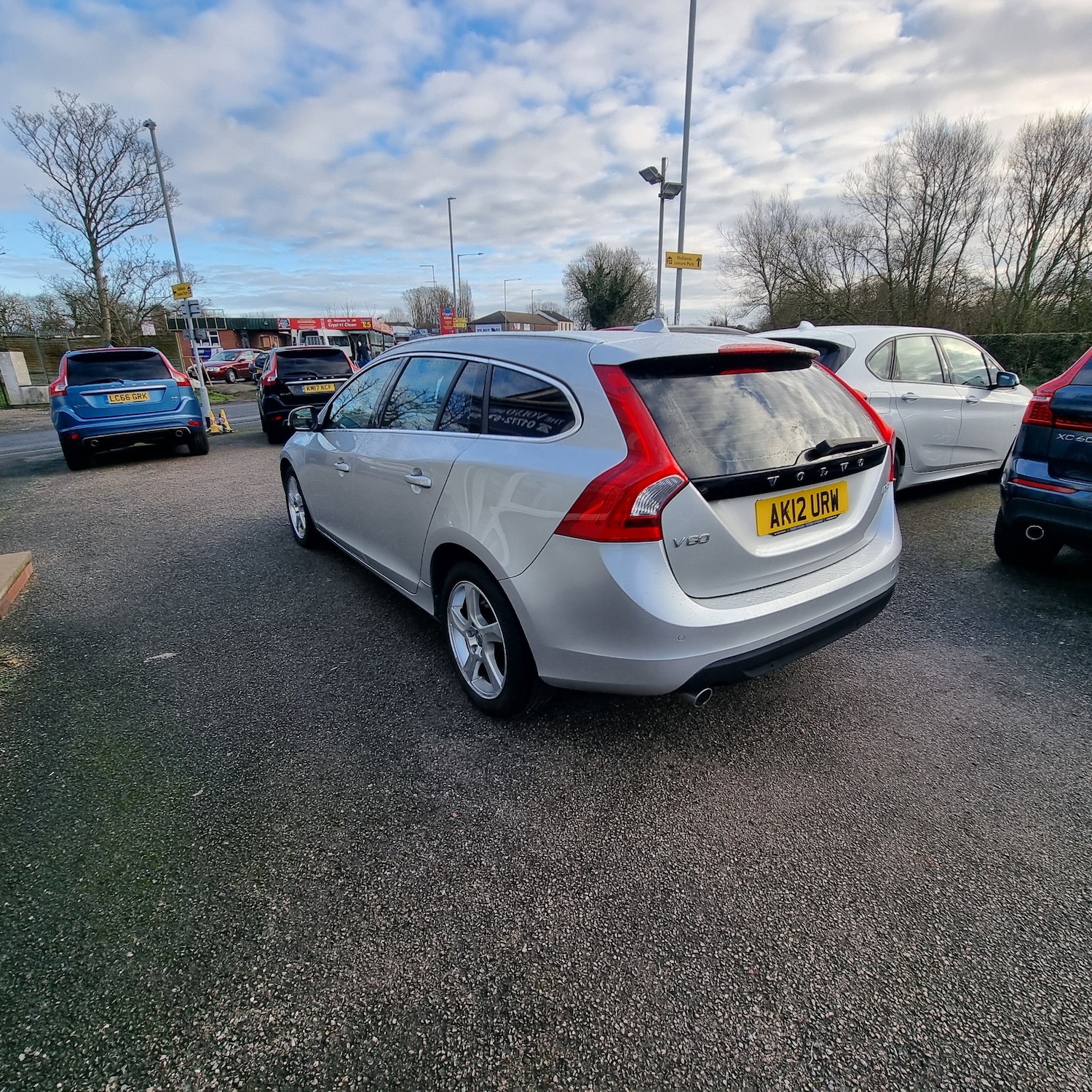 Used Volvo V60 2012 for sale - 77517798: Photo 2
