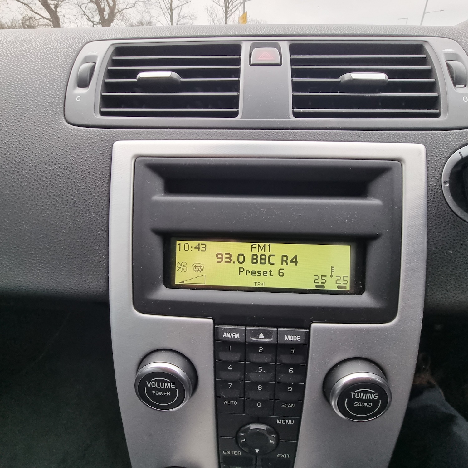 Used Volvo C30 2010 for sale - 77742573: Photo 6