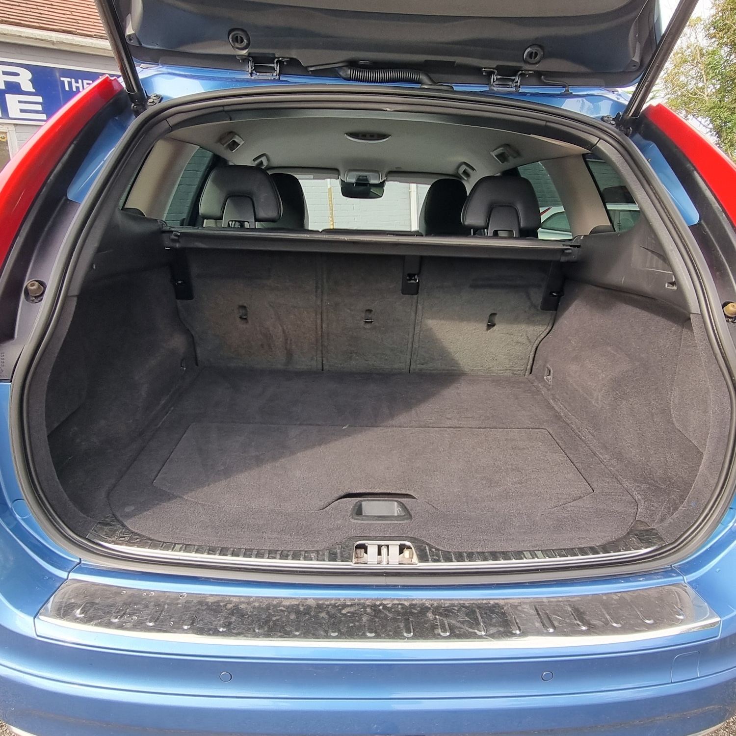 Used Volvo XC60 2017 for sale - 75906406: Photo 26