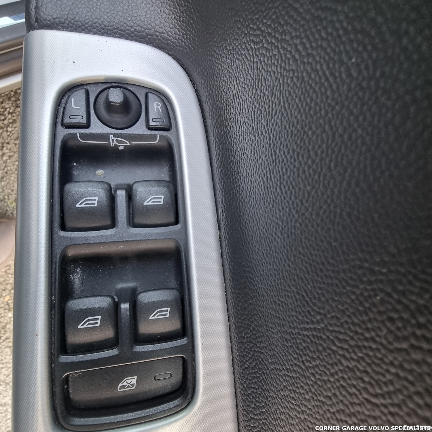 Used Volvo S40 2012 for sale - 76402917: Photo 12