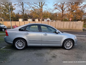 Used Volvo S40 2012 for sale - 76402917: Photo