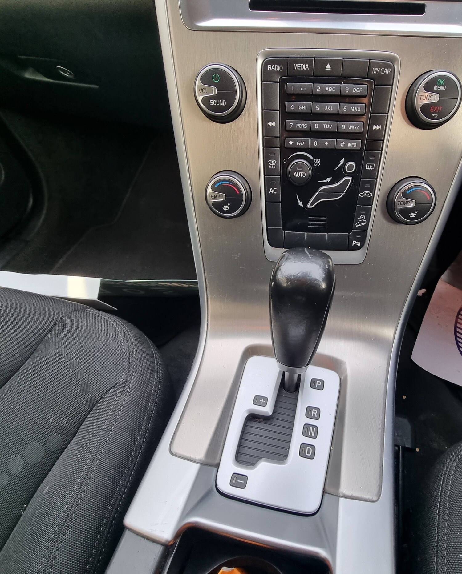 Used Volvo XC60 2011 for sale - 77352248: Photo 12