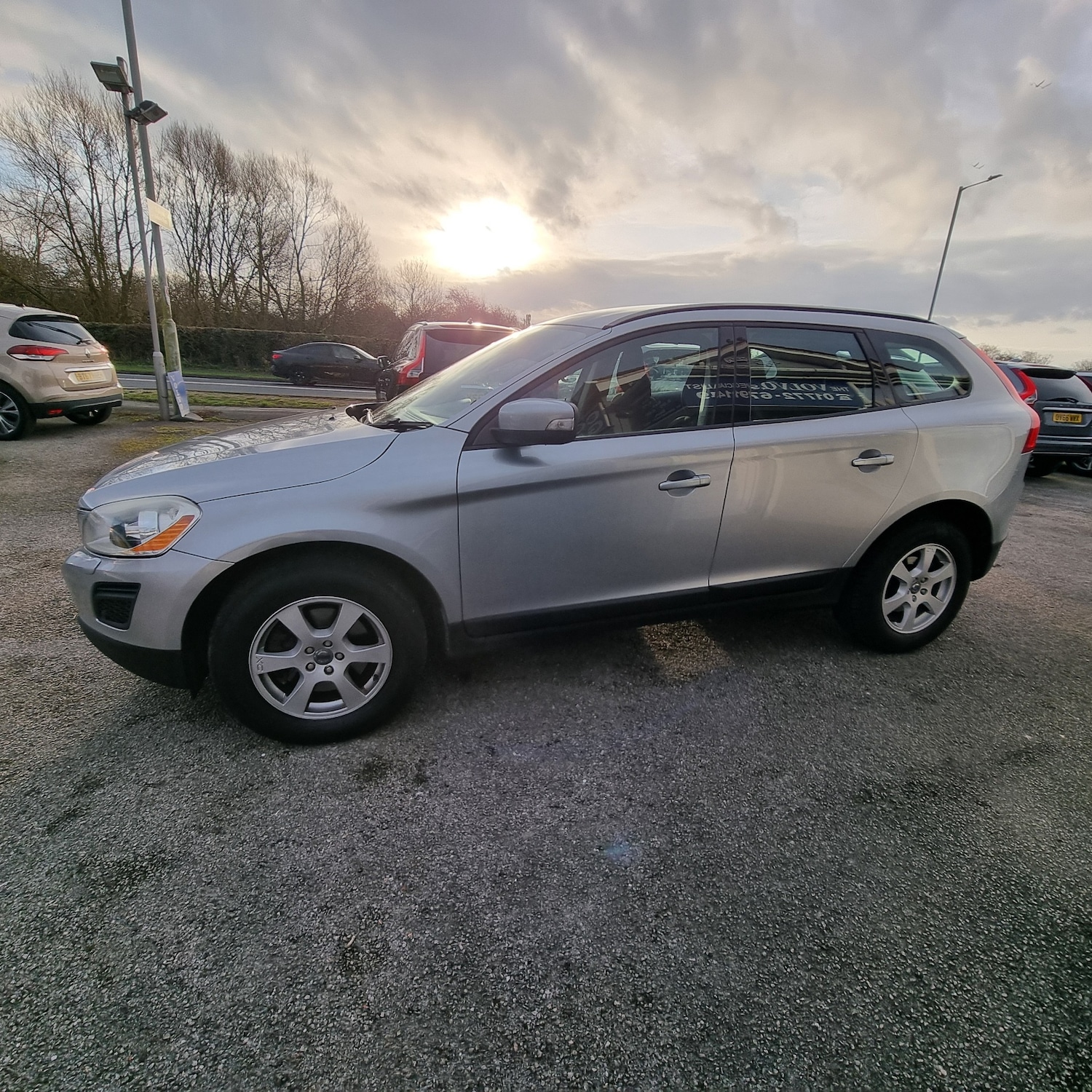 Used Volvo XC60 2011 for sale - 77352248: Photo 2