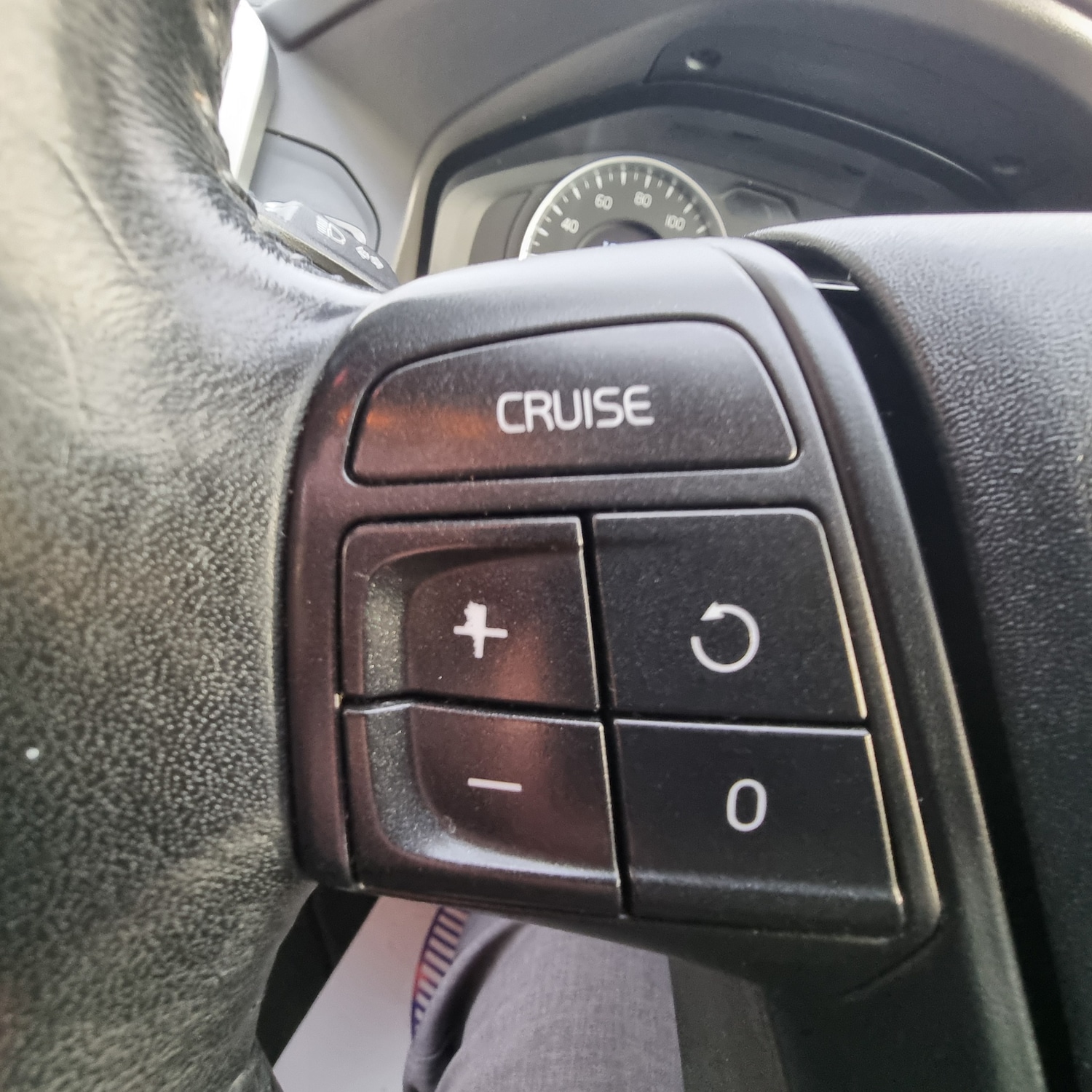 Used Volvo XC60 2011 for sale - 77352248: Photo 9