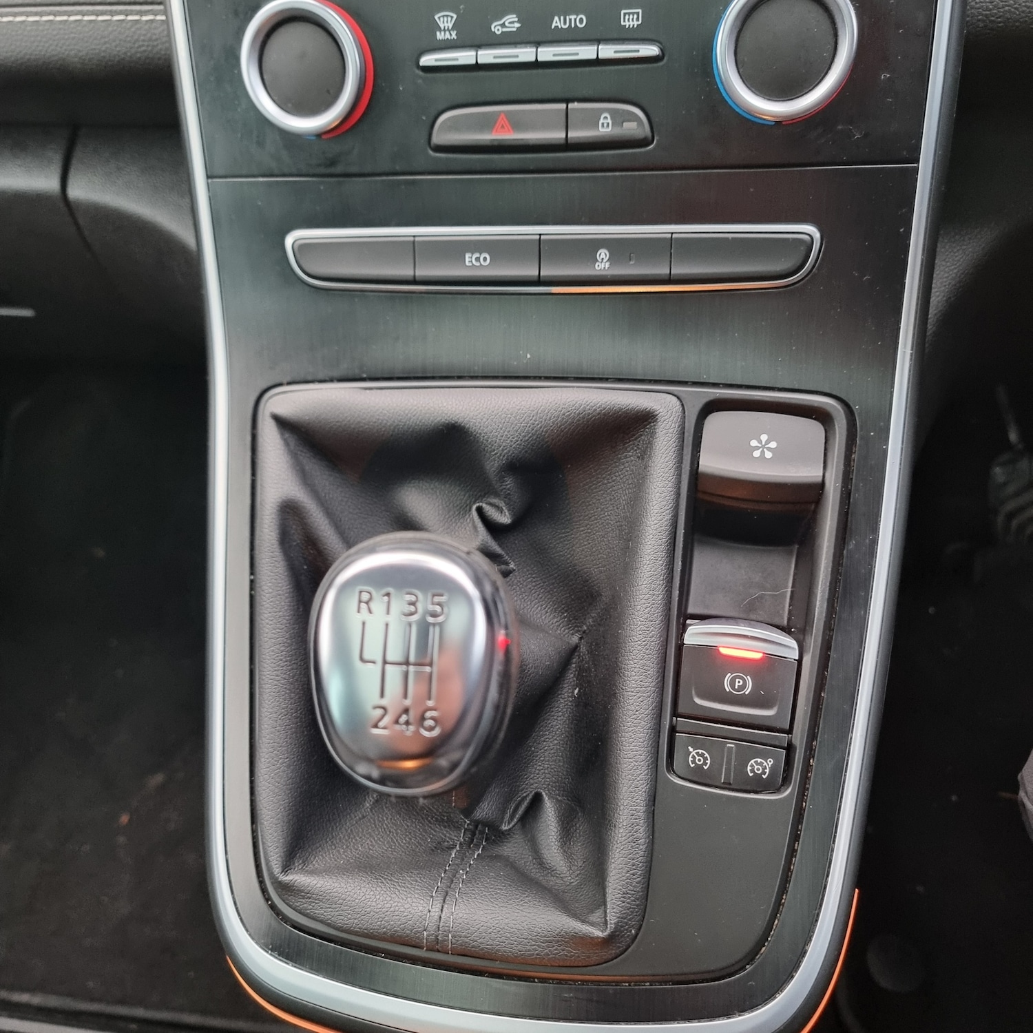 Used Renault Scenic 2017 for sale - 76613654: Photo 12