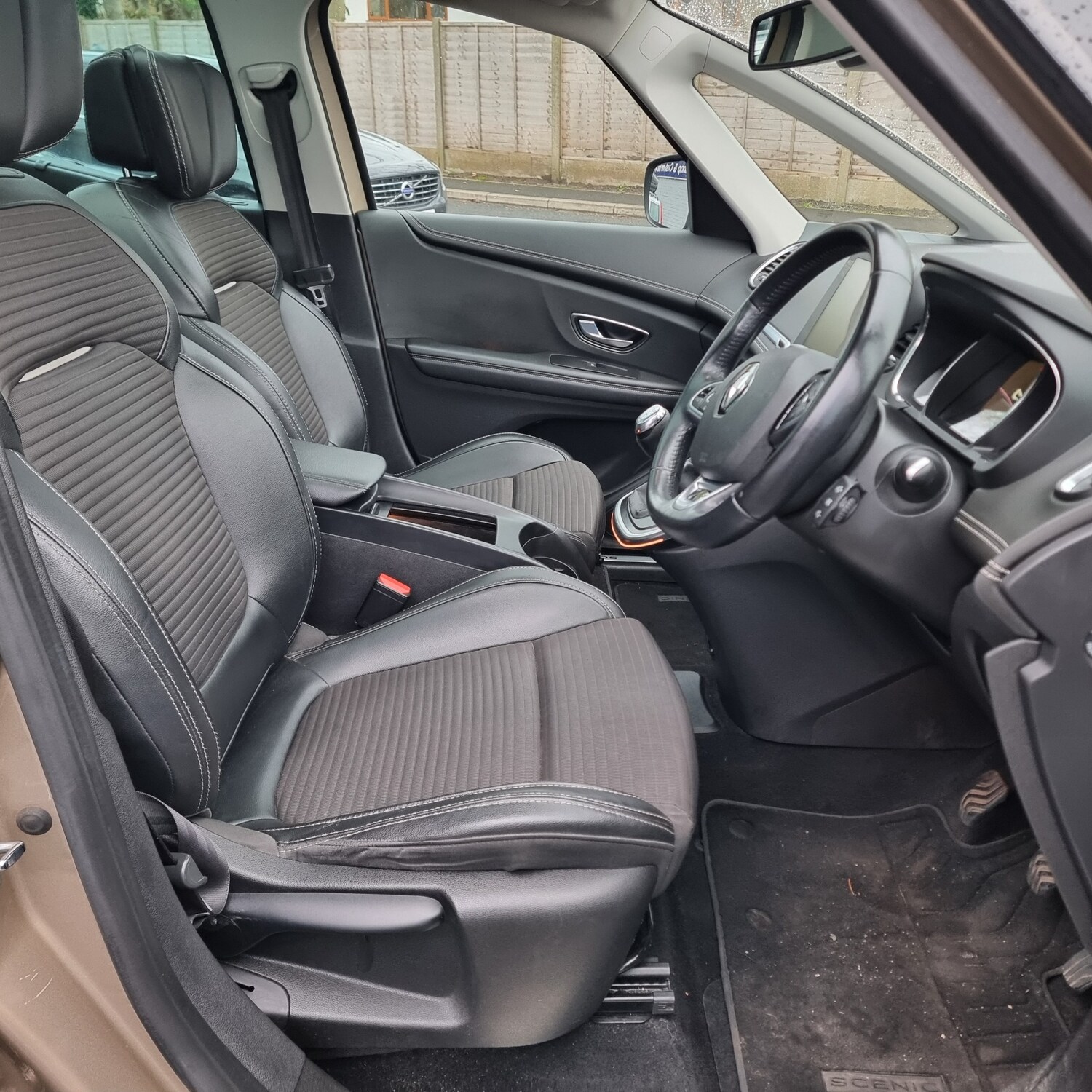 Used Renault Scenic 2017 for sale - 76613654: Photo 15