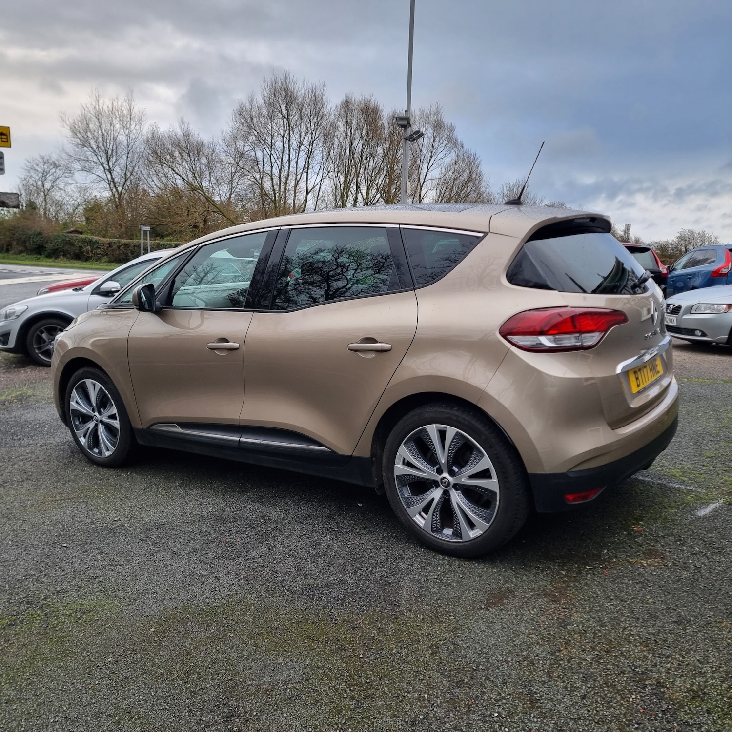Used Renault Scenic 2017 for sale - 76613654: Photo 3