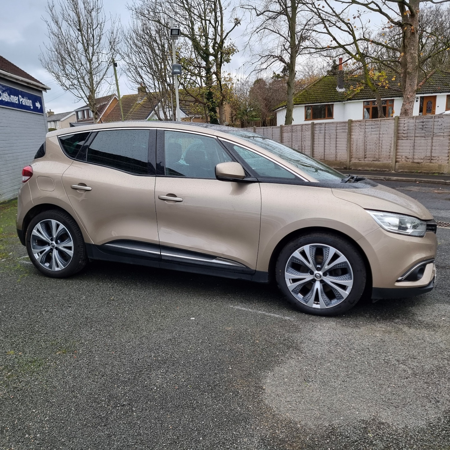 Used Renault Scenic 2017 for sale - 76613654: Photo 4
