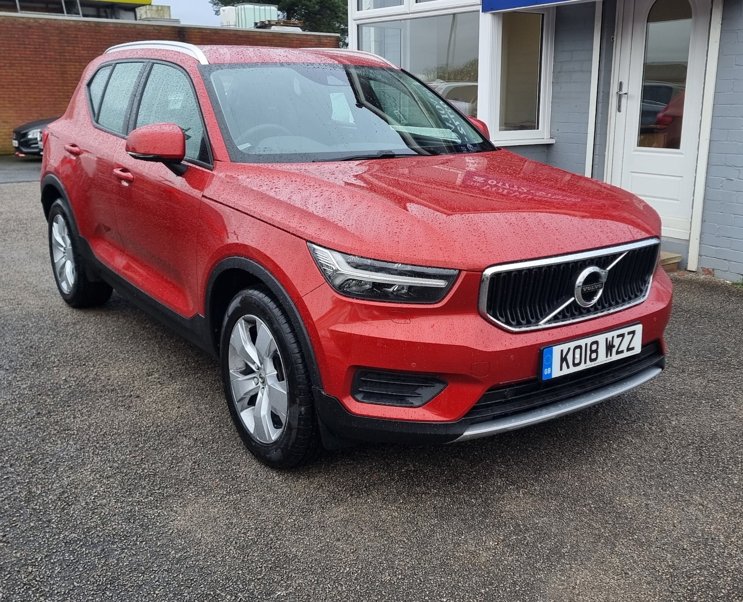 Used Volvo XC40 2018 for sale - 77830627: Photo 2