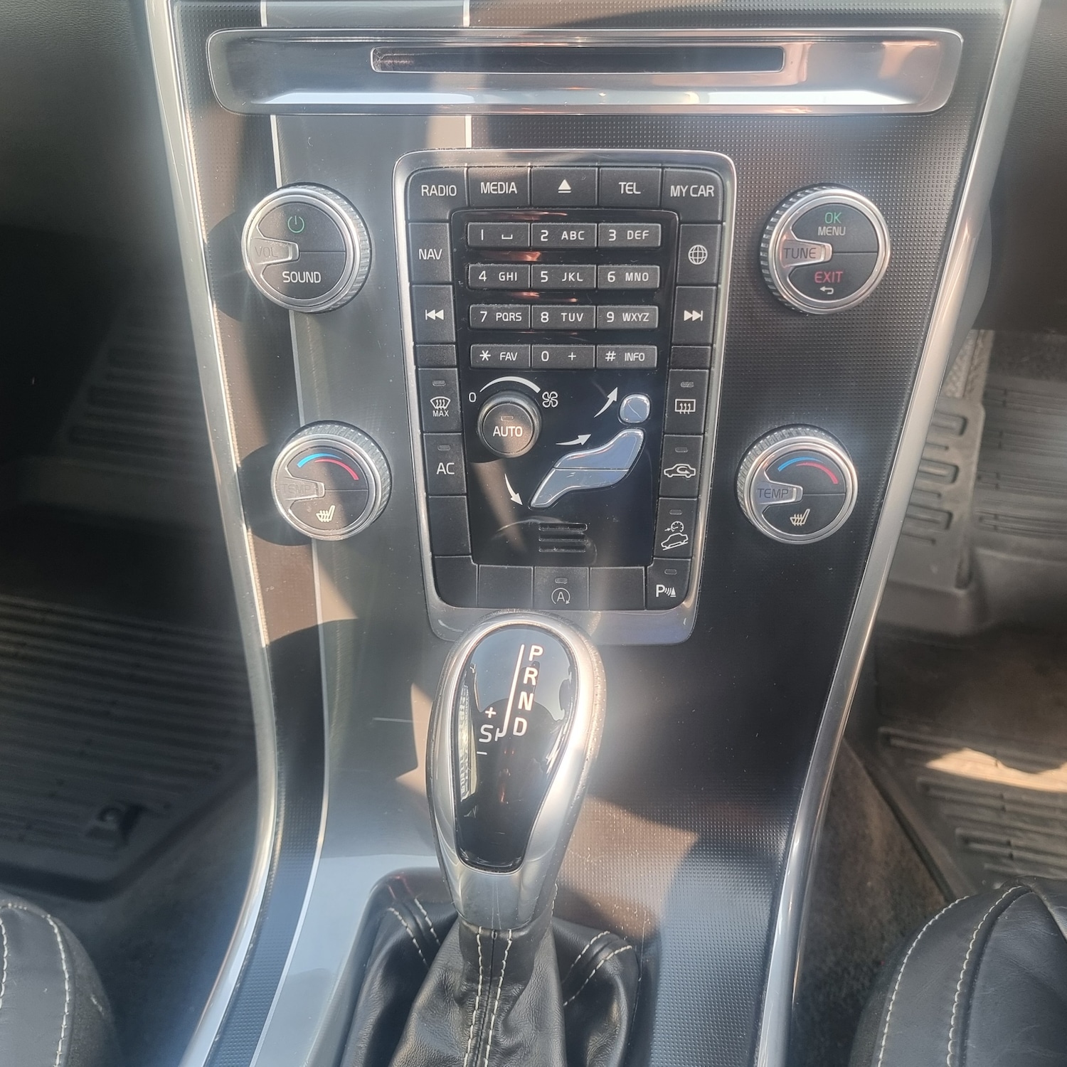 Used Volvo XC60 2017 for sale - 78011345: Photo 9