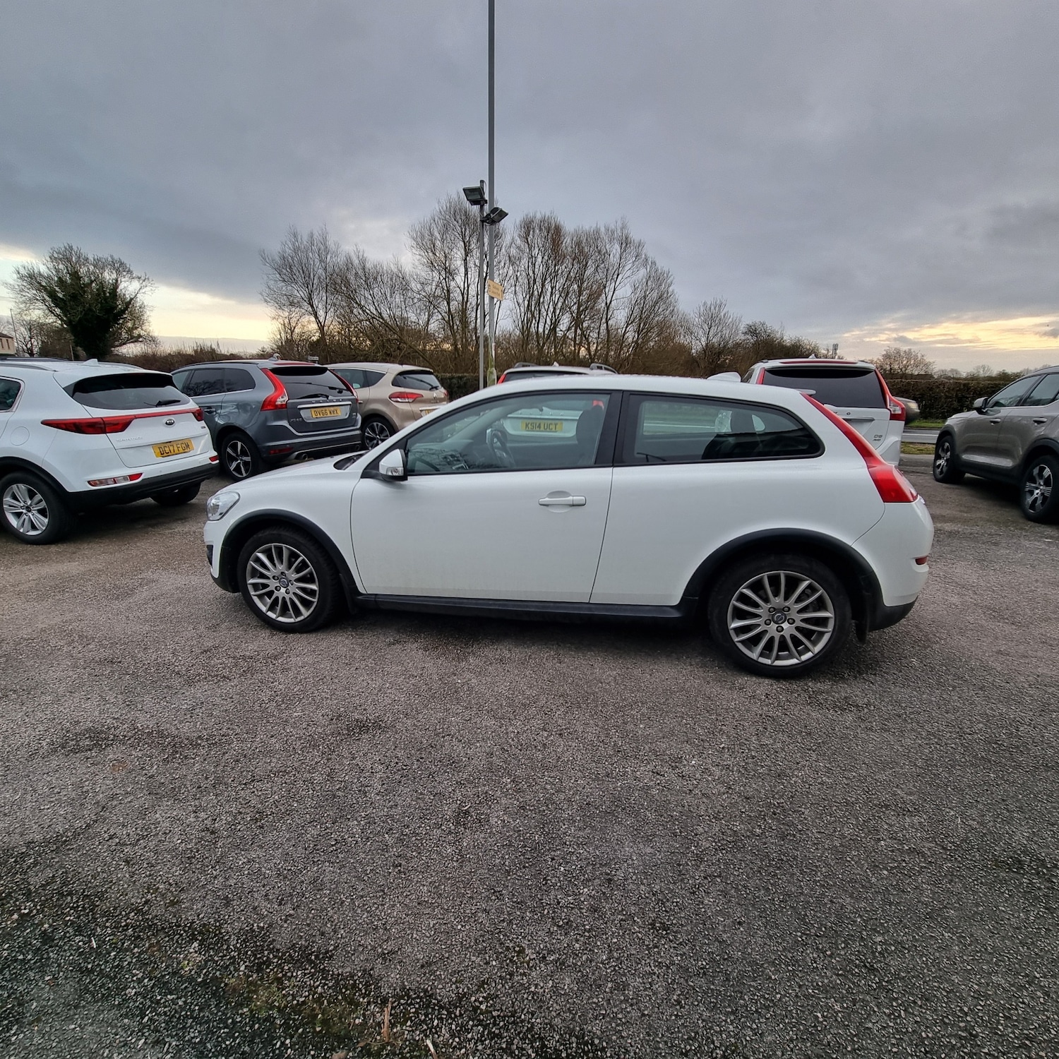 Used Volvo C30 2012 for sale - 77350789: Photo 2