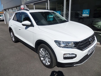 Used Volkswagen T-Roc 2020 for sale - 79210213: Photo