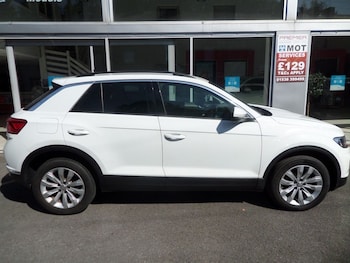 Used Volkswagen T-Roc 2020 for sale - 79210213: Photo