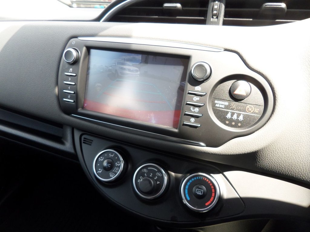 Used Toyota Yaris 2017 for sale - 77825988: Photo 12