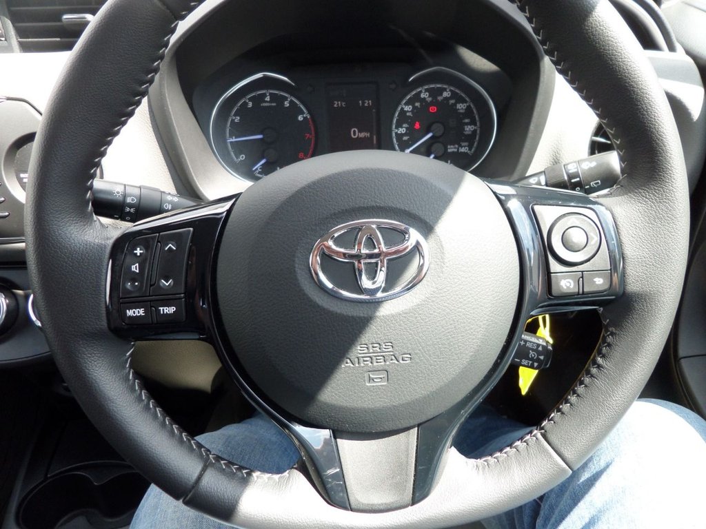 Used Toyota Yaris 2017 for sale - 77825988: Photo 13