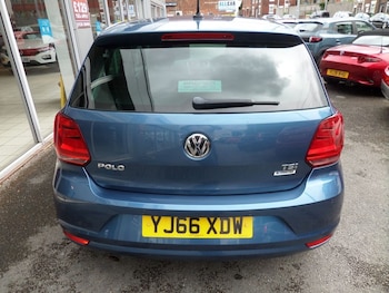 Used Volkswagen Polo 2016 for sale - 78726117: Photo